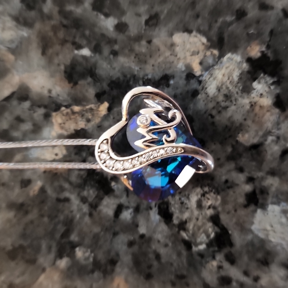 925 STERLING SILVER CRYSTAL HEART PENDANT NECKLACE